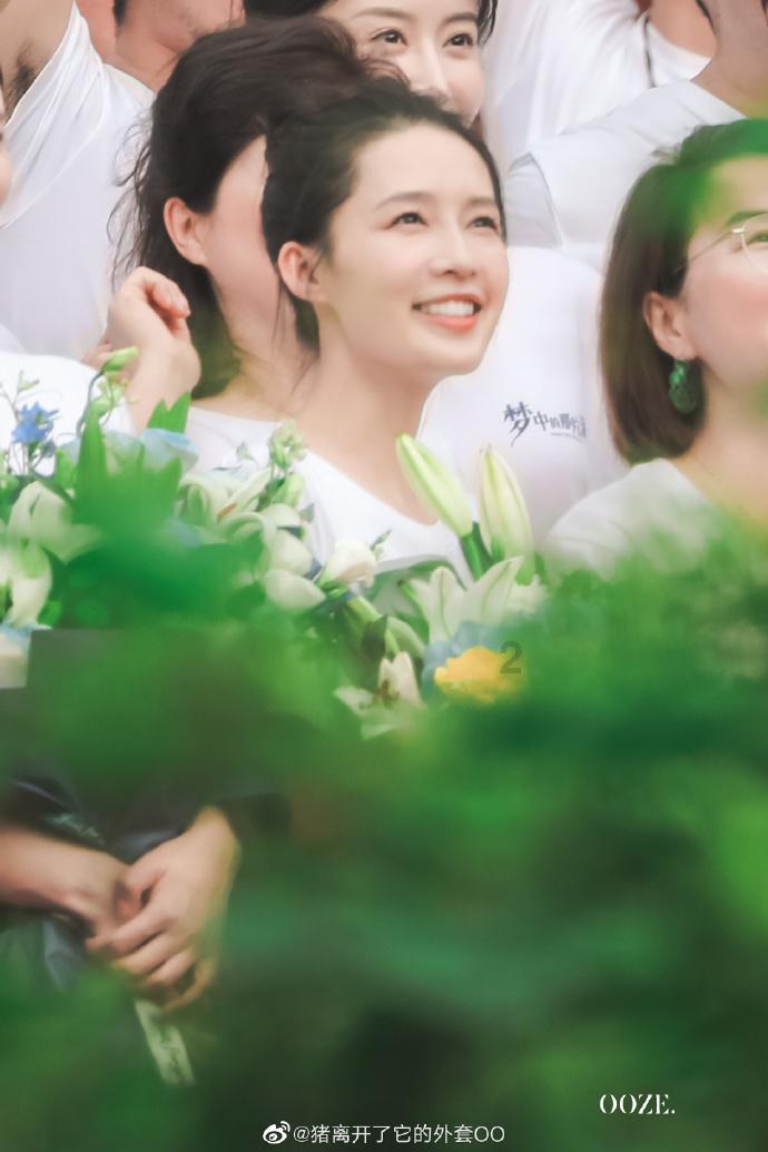 请问这个魔方怎么还原第二面?游戏画面